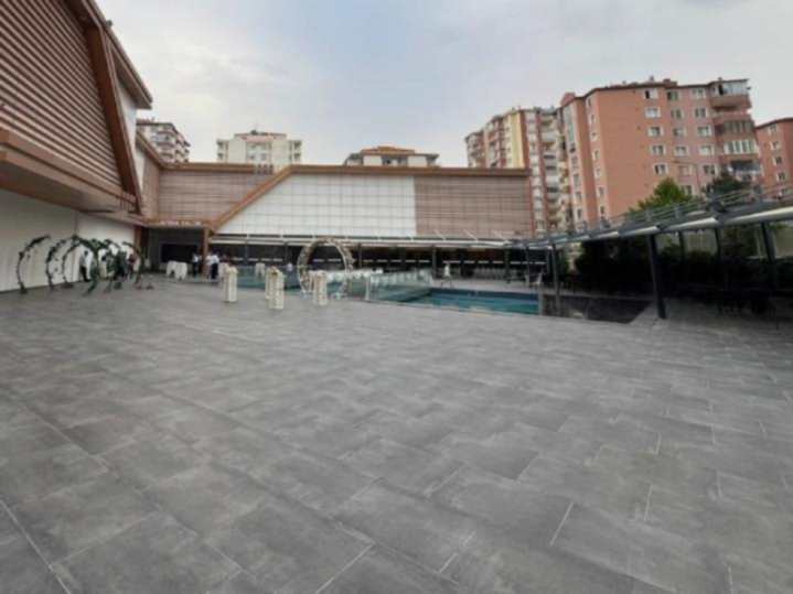 Açık Düğün Salonu